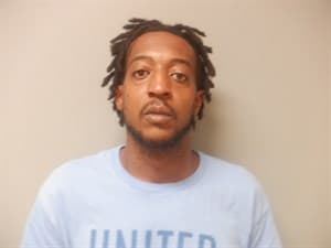 Dequavis Logan mugshot