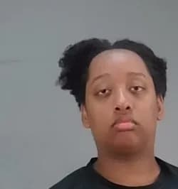 Niana Nonyay Warfield mugshot